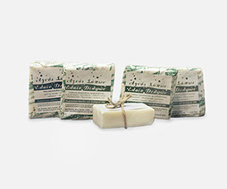 Pythio | Premiium Organic Extra Virgin Olive Oil Packaging